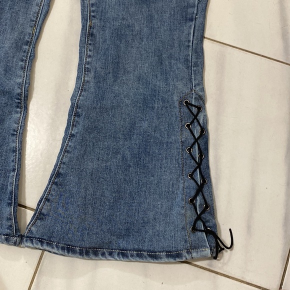 Jeans - Picture 2 of 3